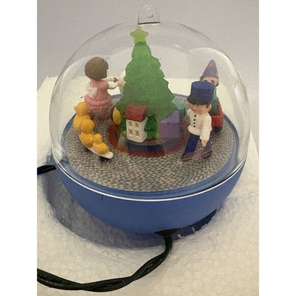 Vintage Set Of 2 Hallmark Keepsake Light & Motion Ornaments UNTESTED 1988 - Picture 5 of 14